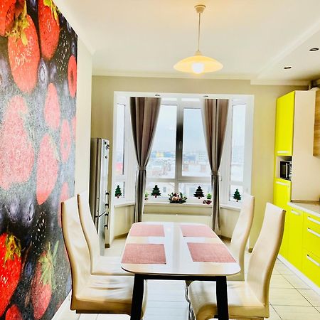 Apartaments Sichovyh Strilciv 68A Ivano-Frankivsk Luaran gambar