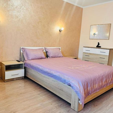 Apartaments Sichovyh Strilciv 68A Ivano-Frankivsk Luaran gambar