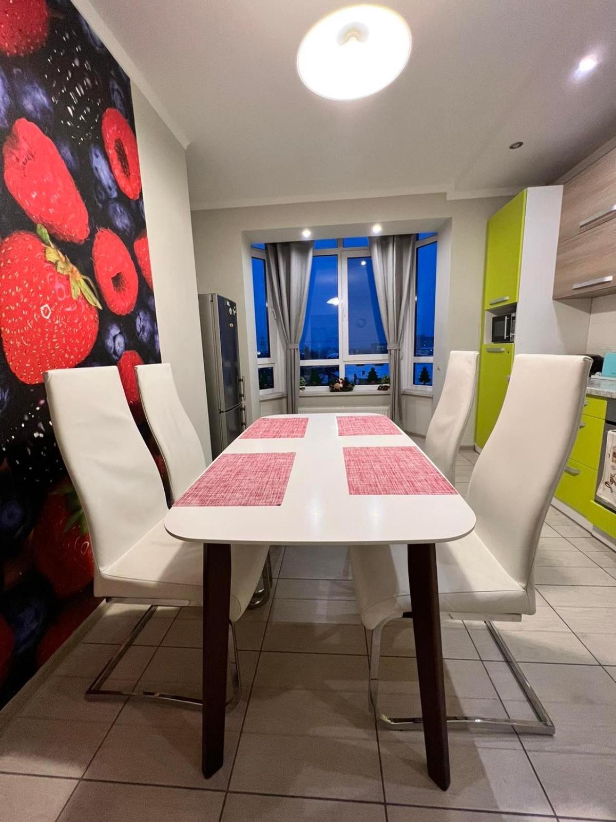 Apartaments Sichovyh Strilciv 68A Ivano-Frankivsk Luaran gambar
