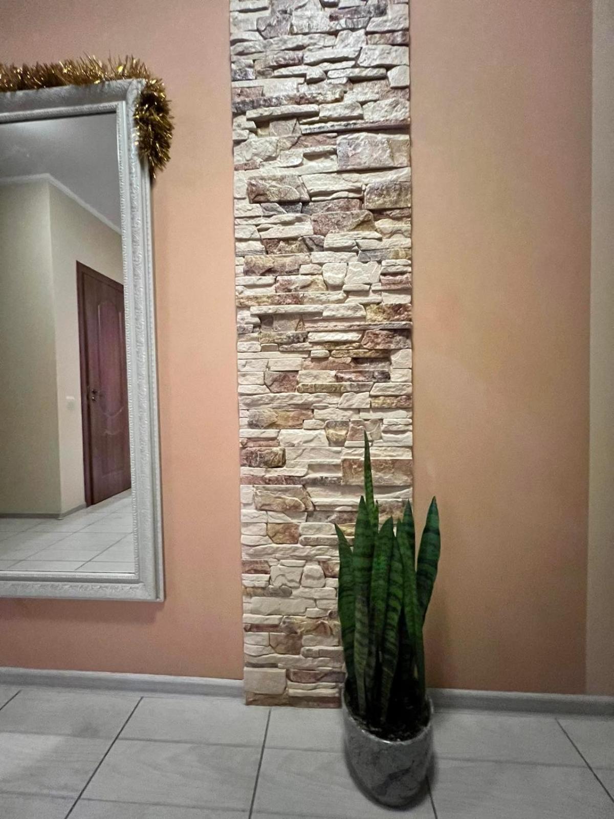 Apartaments Sichovyh Strilciv 68A Ivano-Frankivsk Luaran gambar